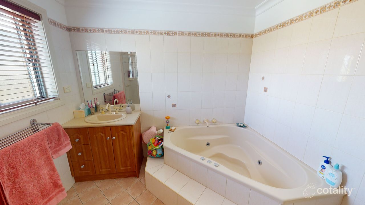 89 Centenary Ave, Cootamundra, NSW 2590