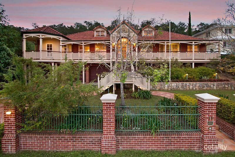 15 Drysdale St, Mount Ommaney, QLD 4074