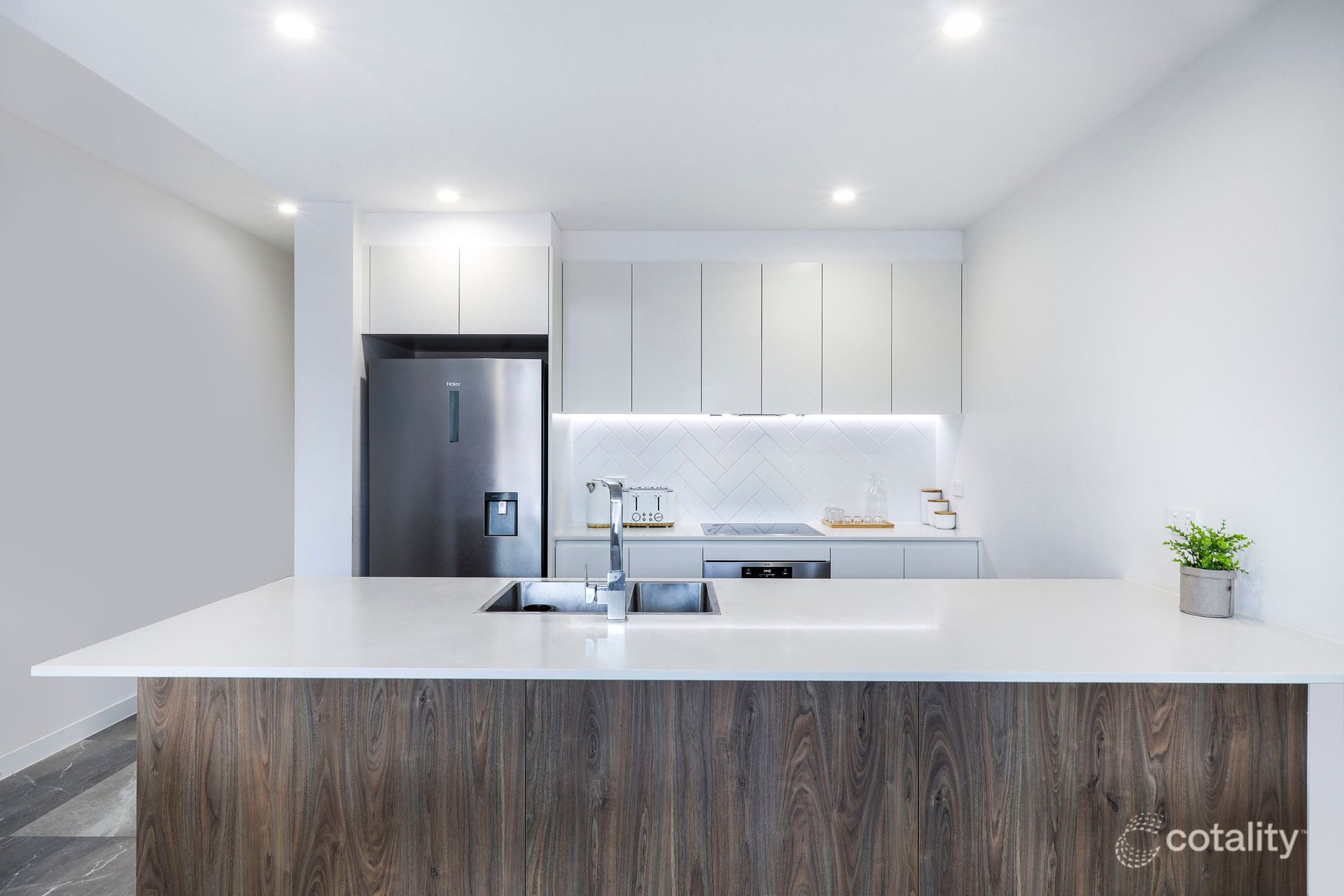 204/8 Meron St, Southport, QLD 4215