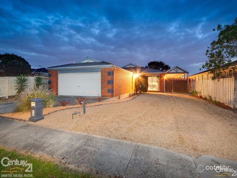 25 Scarborough Ave, Cranbourne West, VIC 3977