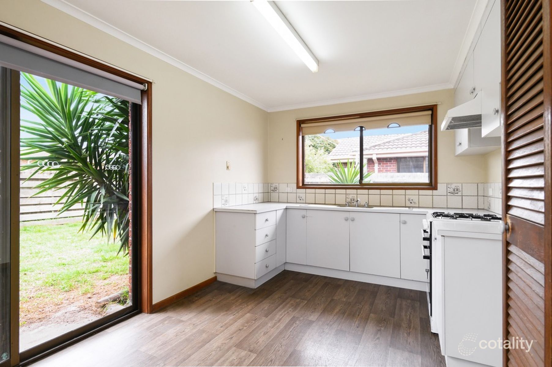 8 Isaac Smith Cres, Cranbourne, VIC 3977