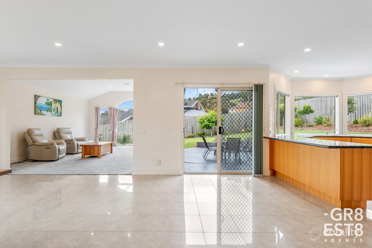66 Montbrae Cct, Narre Warren North, VIC 3804
