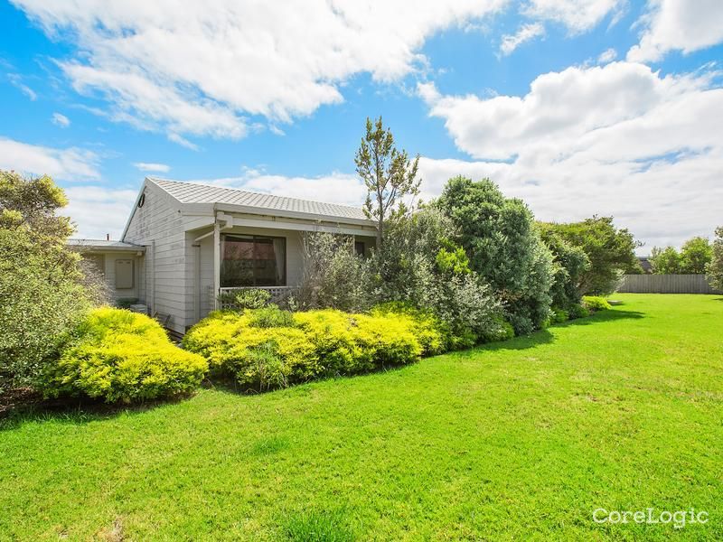 24 Malcalm Ave, Surf Beach, VIC 3922