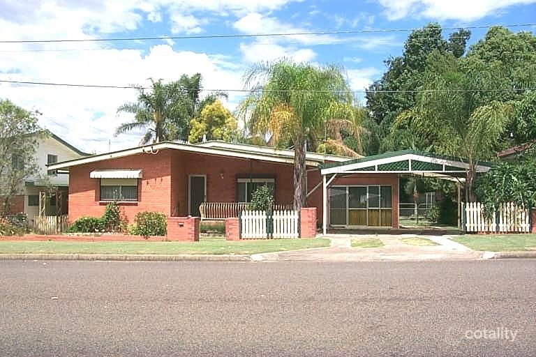 12 Bourke St, Brassall, QLD 4305