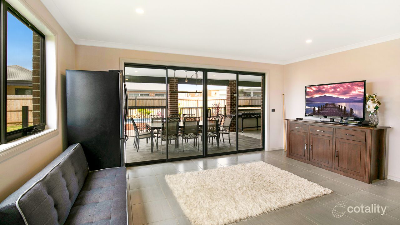 8 Hope Way, Cowes, VIC 3922