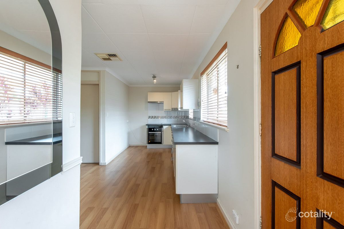 9 Rosewood Hts, Craigie, WA 6025