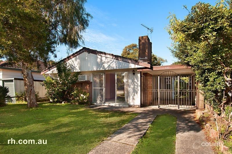 124 Bourke Rd, Umina Beach, NSW 2257