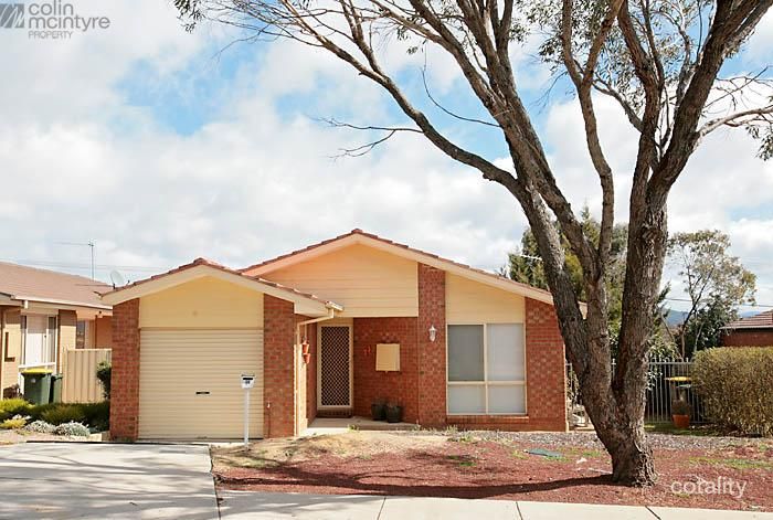 28 Ashcroft Cres, Monash, ACT 2904