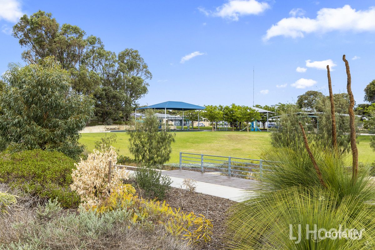 22 Nullarbor Ave, Yanchep, WA 6035