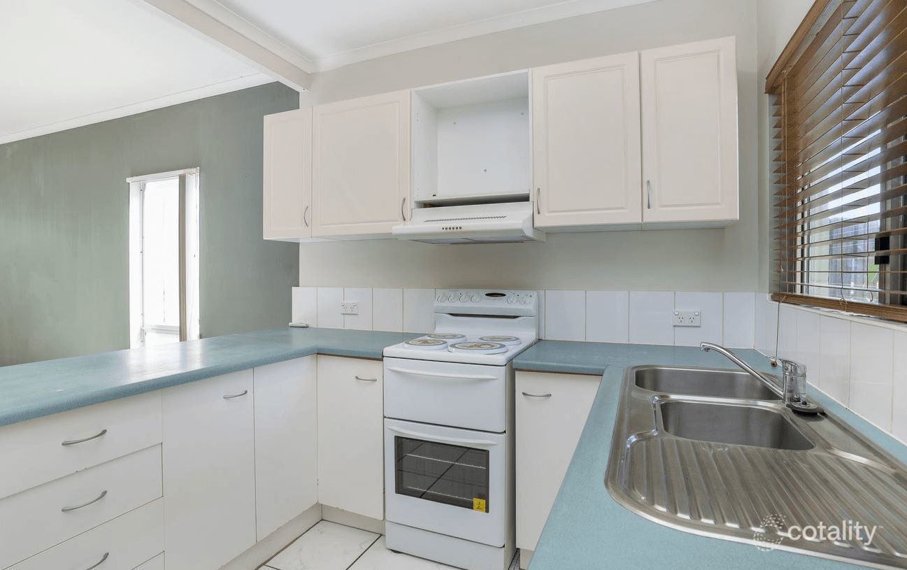 1/21-23 Sandown Cl, Woree, QLD 4868