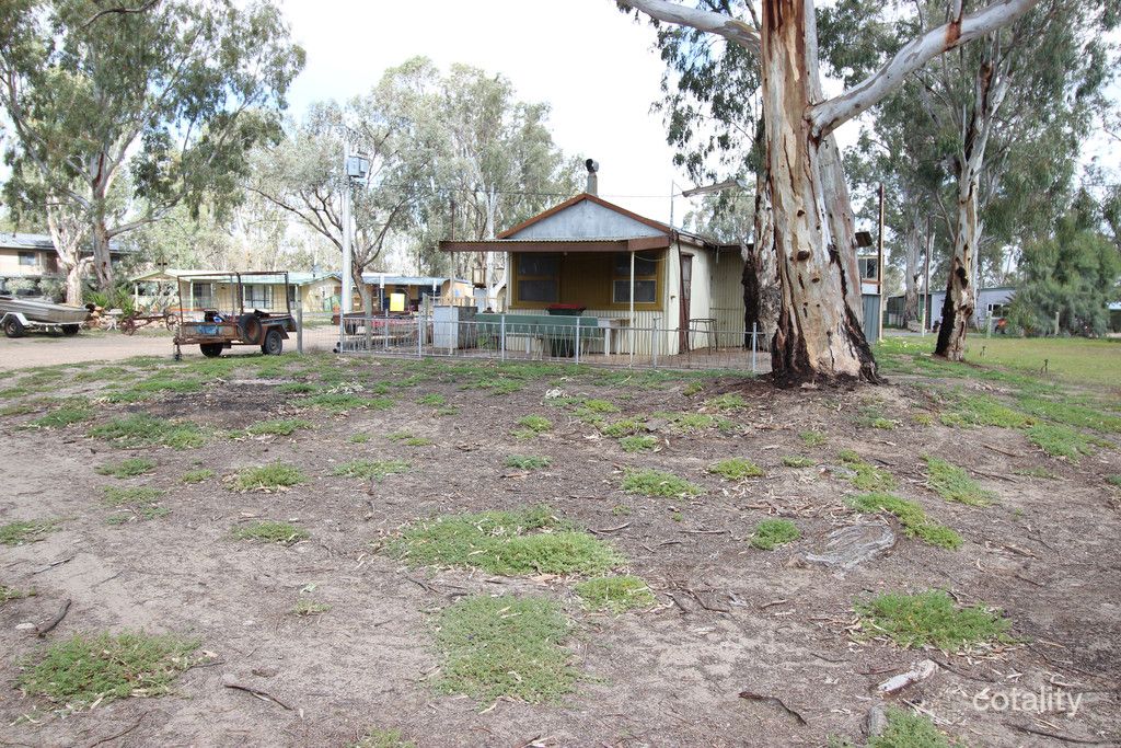 22 Page Dr, Blanchetown, SA 5357