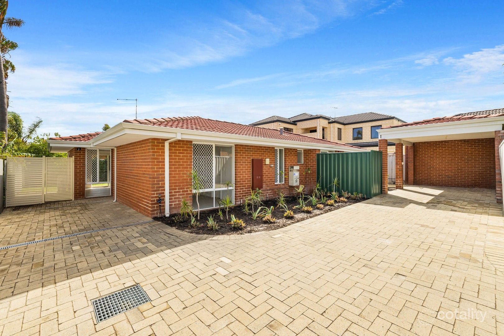 18b Bower St, Scarborough, WA 6019