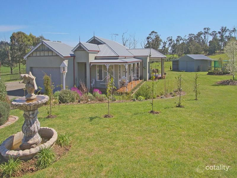 10 Patison Ct, Drouin, VIC 3818