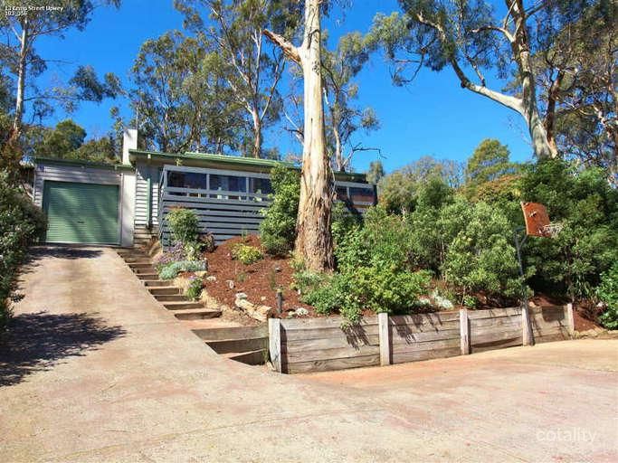 13 Kemp St, Upwey, VIC 3158