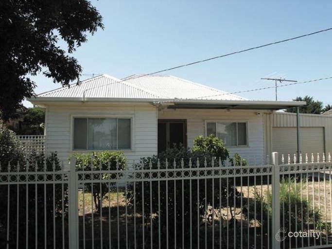 6 Bradman St, Sunshine North, VIC 3020