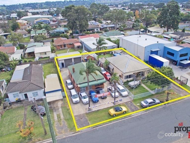71 Stanley Rd, Ingleburn, NSW 2565