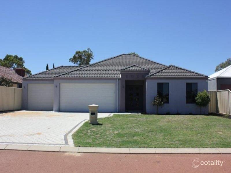 15 Royston Way, Lakelands, WA 6180