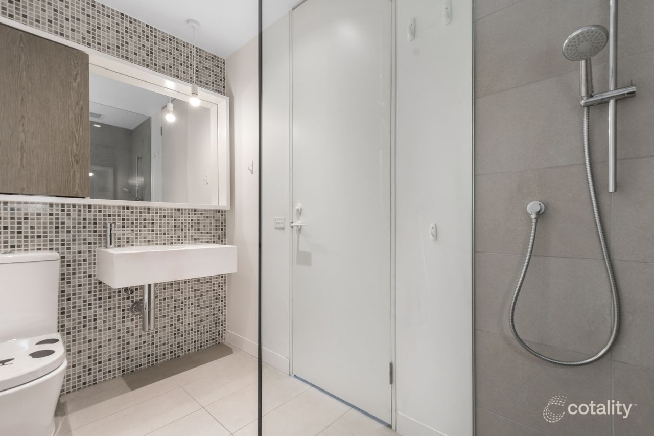 319/74 Queens Rd, Melbourne, VIC 3004