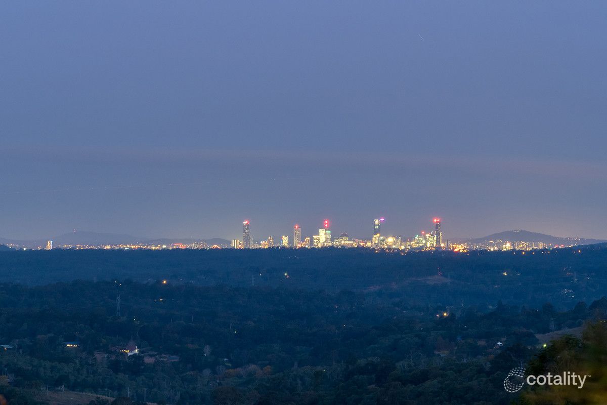 7 Highlander Ct, Clear Mountain, QLD 4500