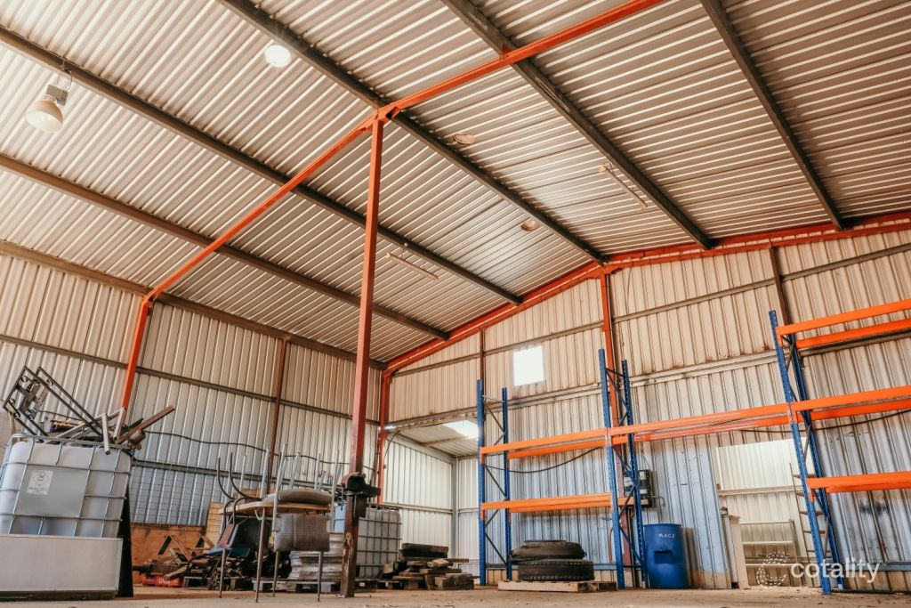 2 Mccracken Rd, Newdegate, WA 6355