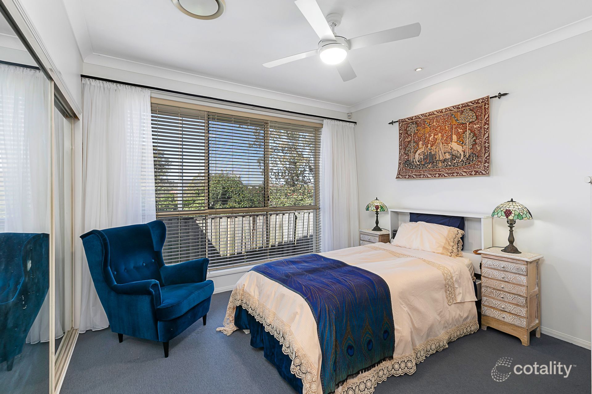 82 Flame Tree Cres, Carindale, QLD 4152