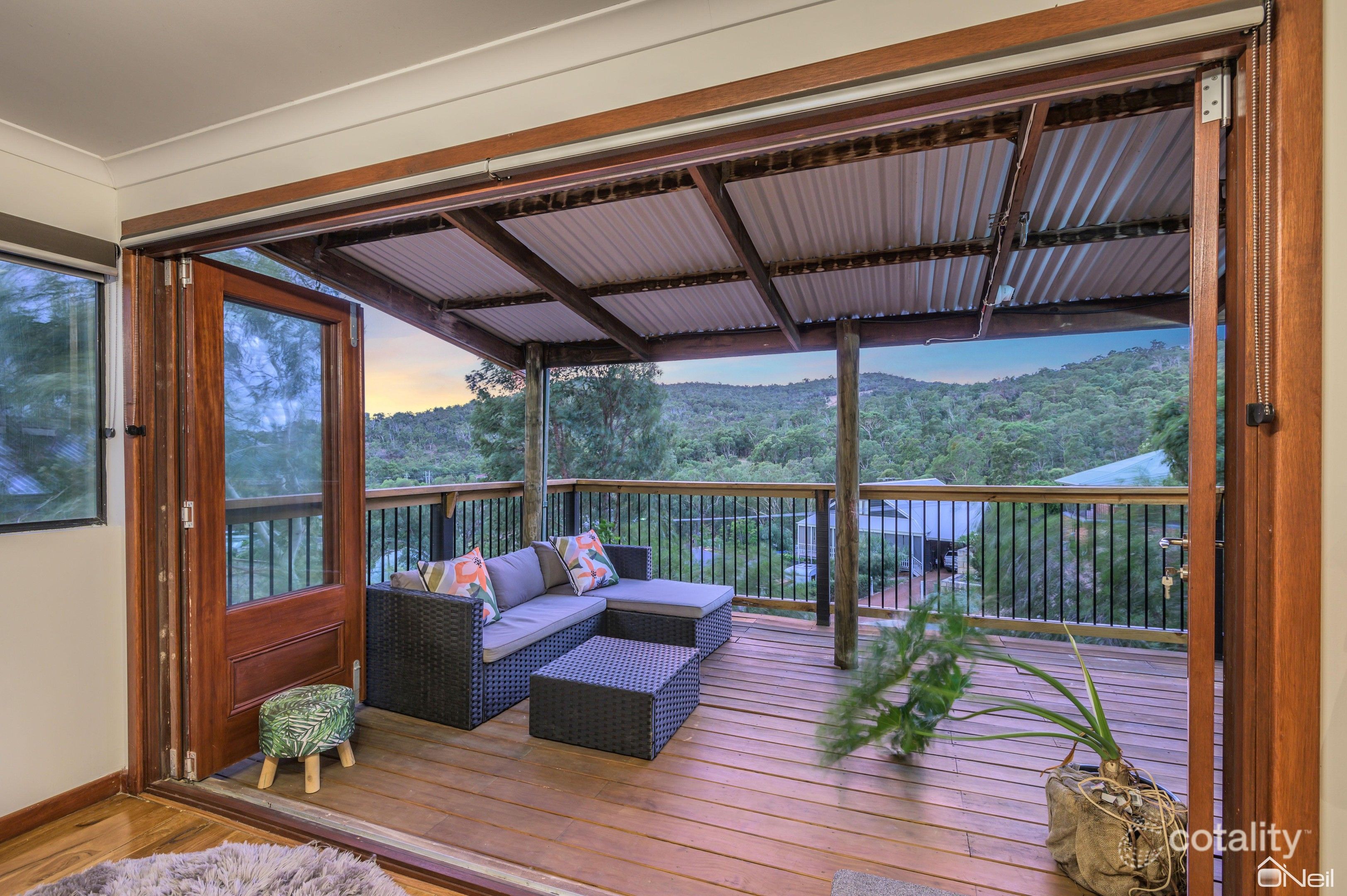 5 Mundanup Cl, Kelmscott, WA 6111