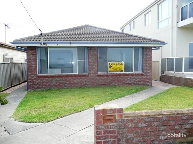 235 Mitchell St, Stockton, NSW 2295