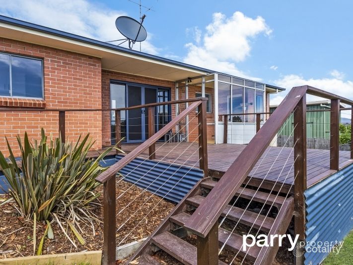 26 Napier St, Beauty Point, TAS 7270