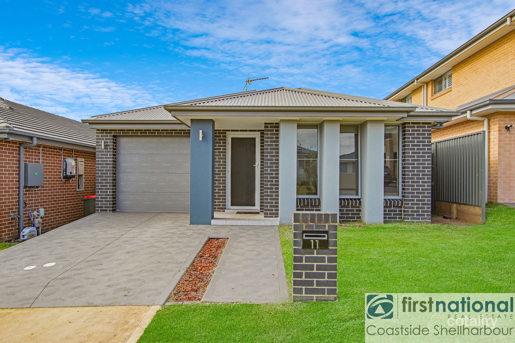 11 Wildflower Cres, Calderwood, NSW 2527