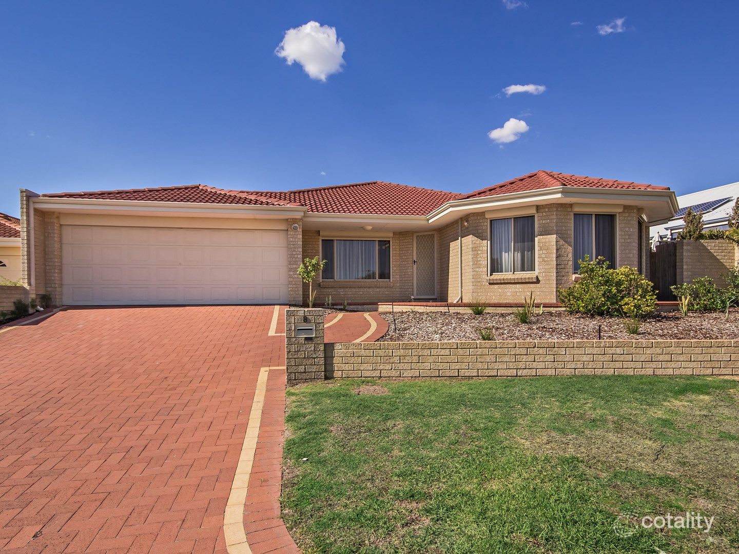 8 The Crest, Cockburn Central, WA 6164