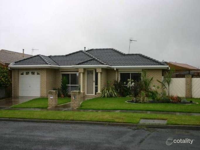 1/1 Box Pl, Morwell, VIC 3840