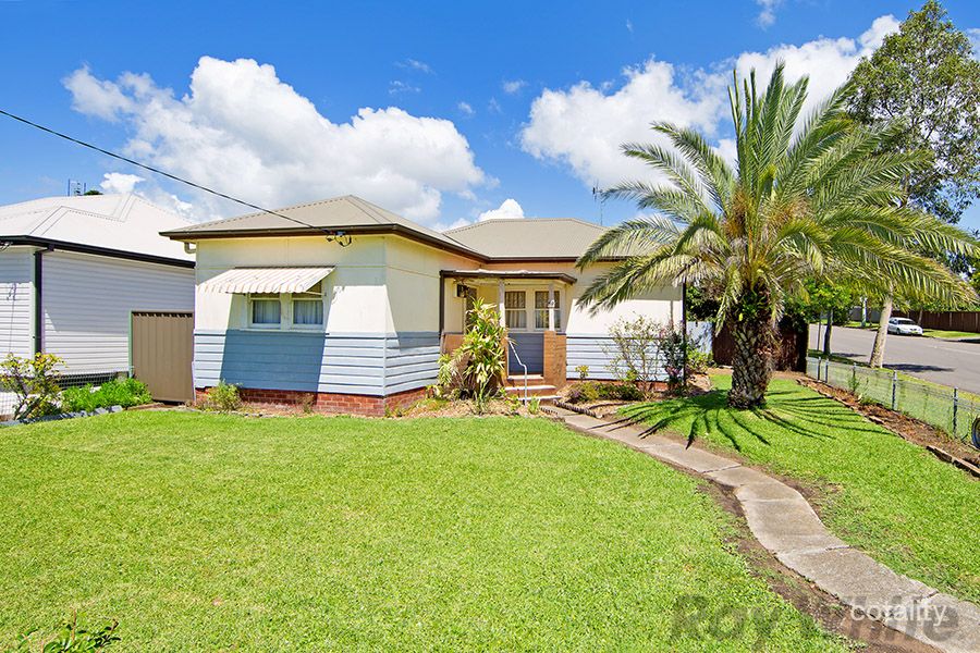 89 Tuggerawong Rd, Wyongah, NSW 2259