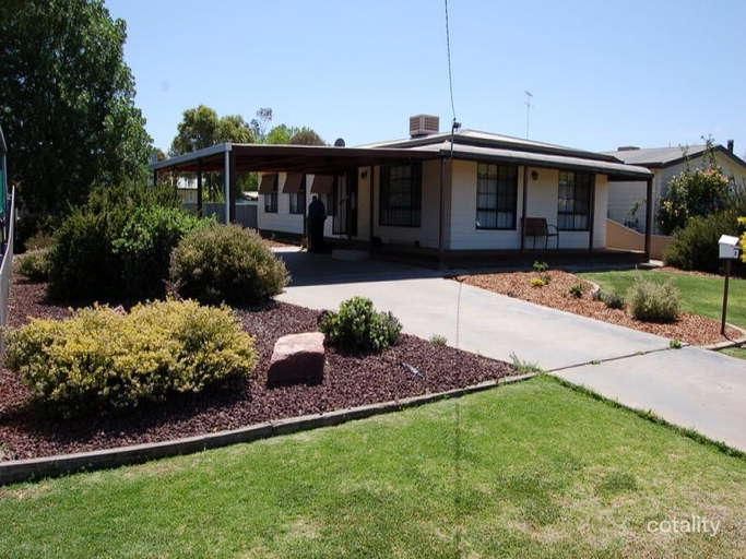 29 Campbell St, Darlington Point, NSW 2706