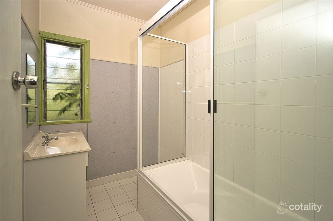 17 Caroline St, Aitkenvale, QLD 4814