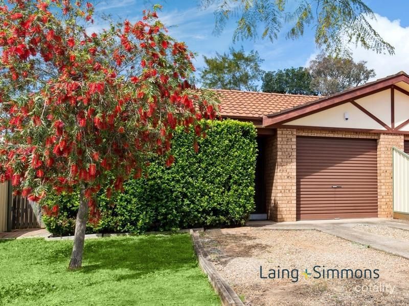 1/16 Oswald Cres, Rosemeadow, NSW 2560