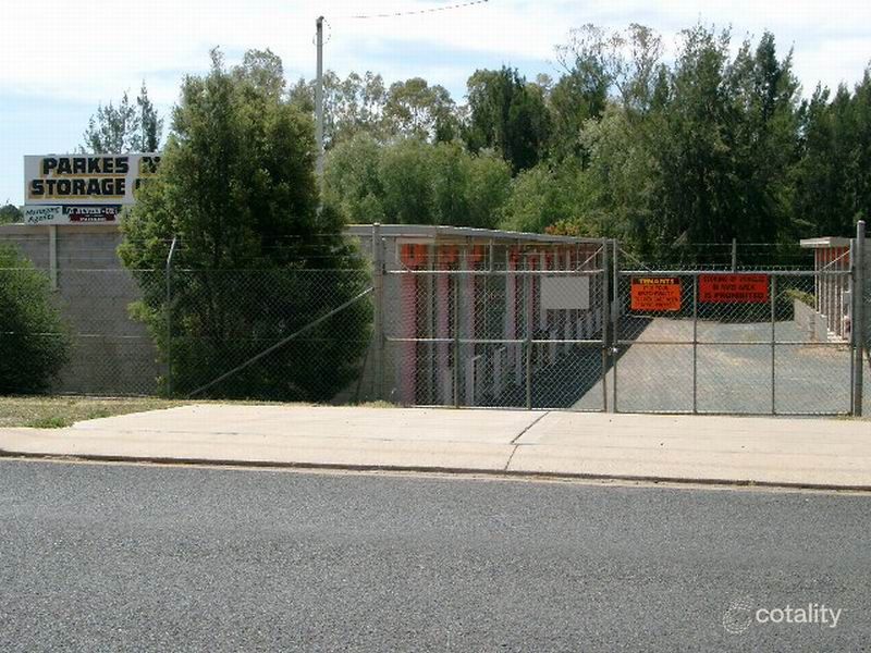 42-44 Woodward St, Parkes, NSW 2870