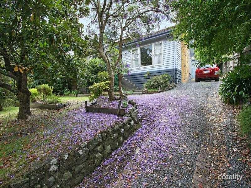 31 Pinewood Ave, Ringwood East, VIC 3135