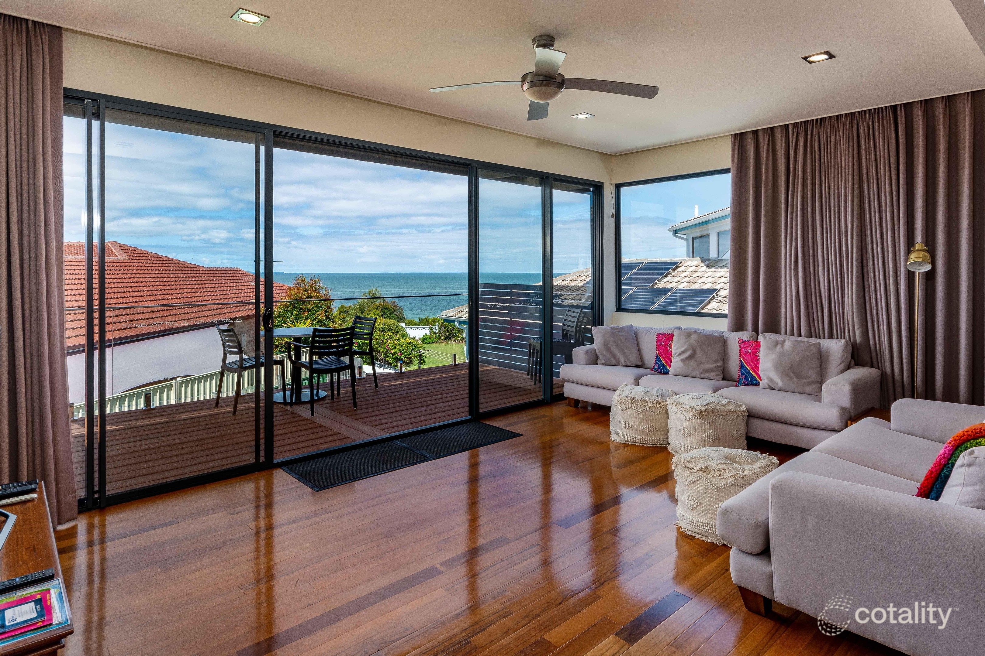 4 Dylan Ct, Sandstone Point, QLD 4511