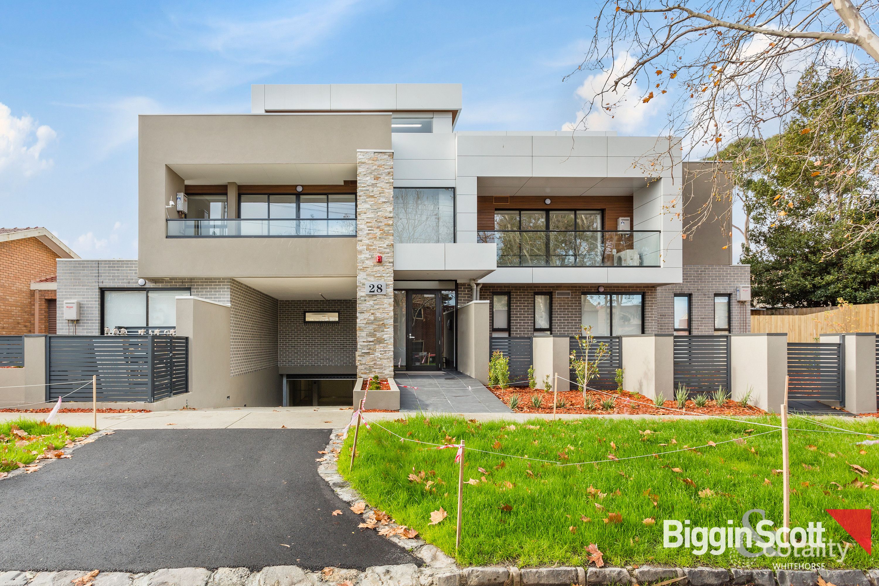 104/28 Glenmore St, Box Hill, VIC 3128