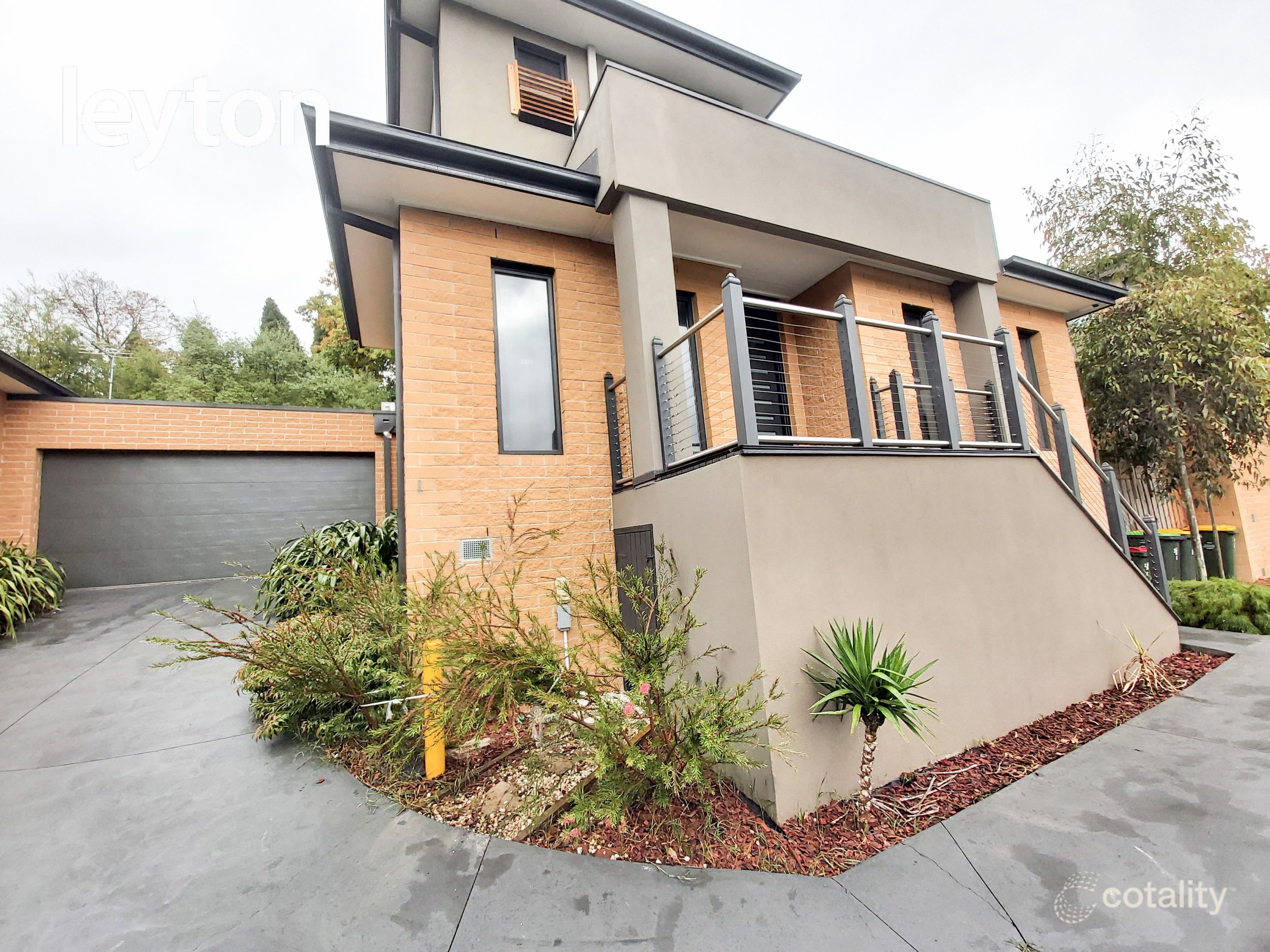 2/6 Prince Edward Ave, Mitcham, VIC 3132