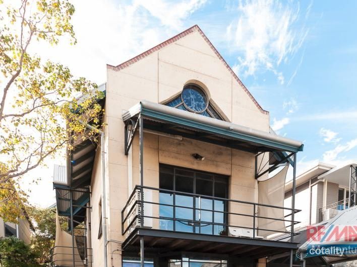 1/2 Glyde St, East Fremantle, WA 6158