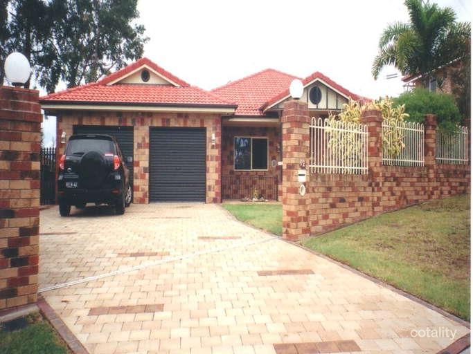12 Leopard Tree Cres, Sinnamon Park, QLD 4073