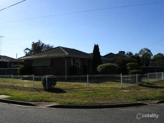 15 Moresby Cres, Whalan, NSW 2770