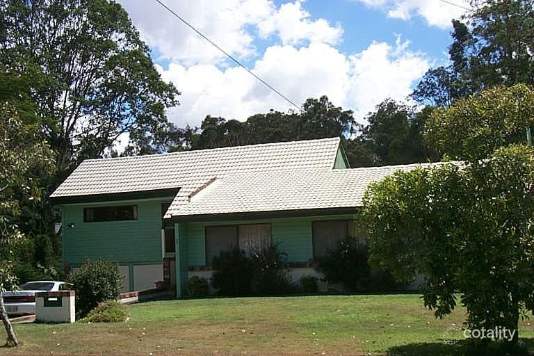 3 Chantilly St, Chapel Hill, QLD 4069