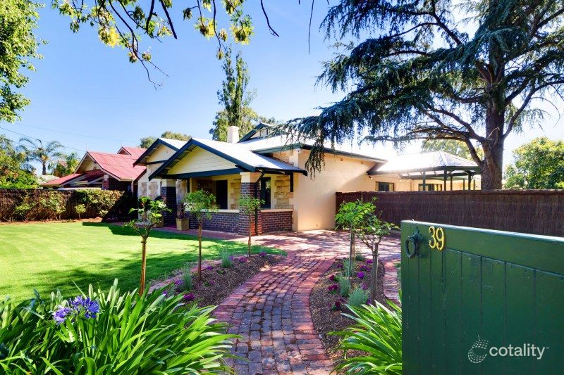 39 East Pde, Kingswood, SA 5062