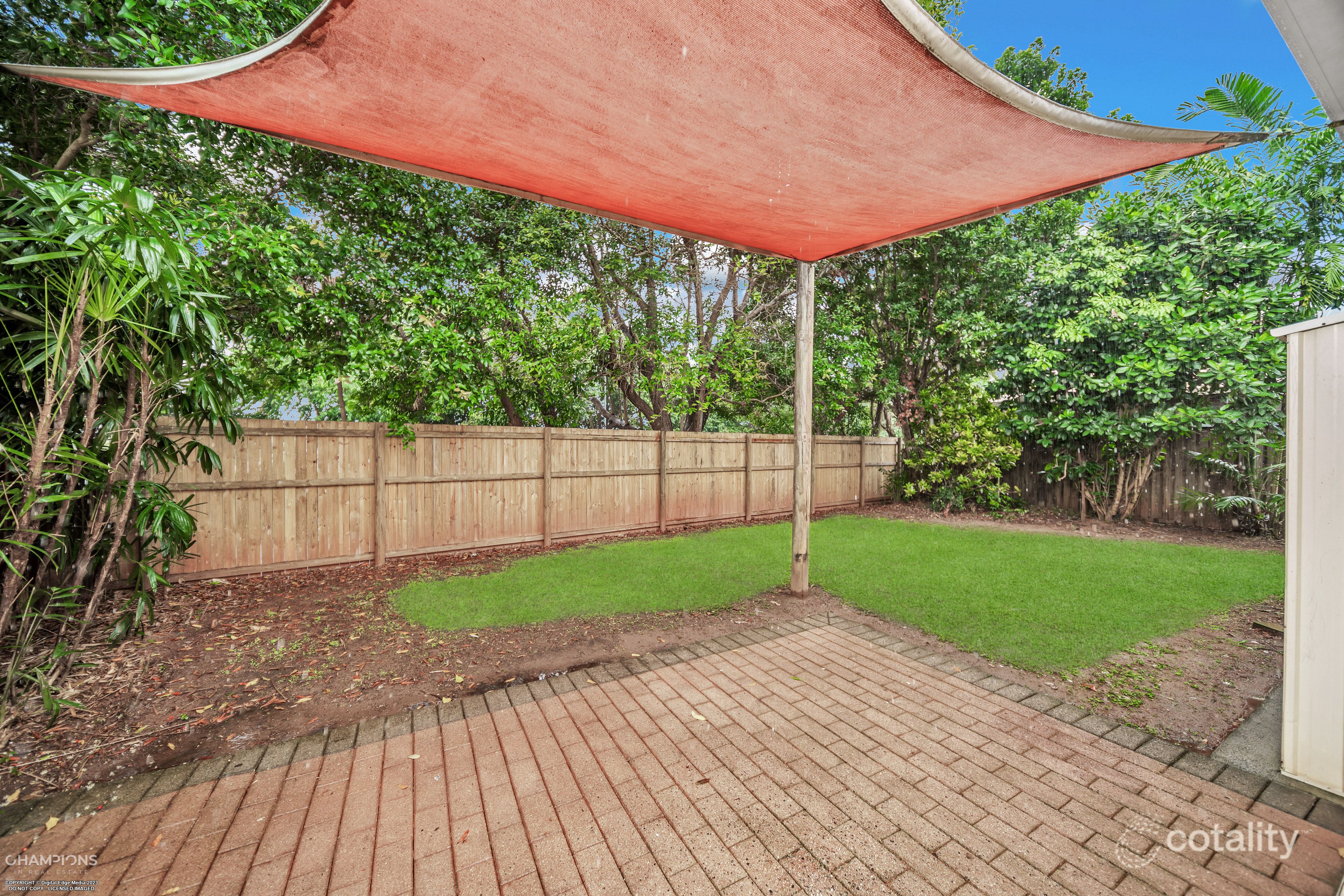 4 Melville Cl, Mount Sheridan, QLD 4868