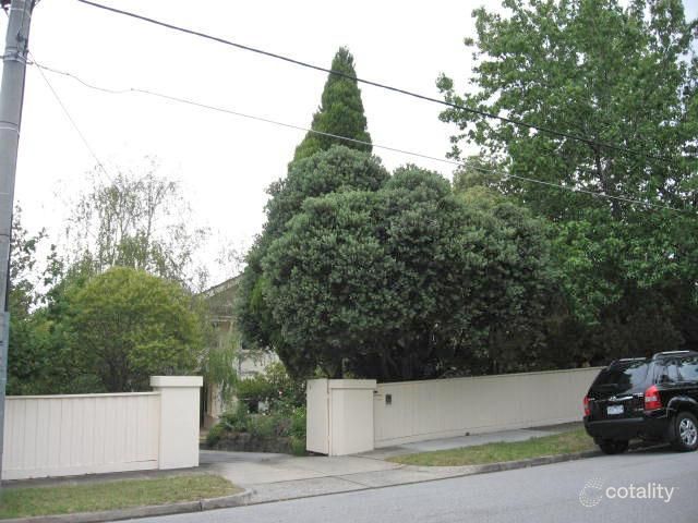 6 Macquarie Rd, Toorak, VIC 3142