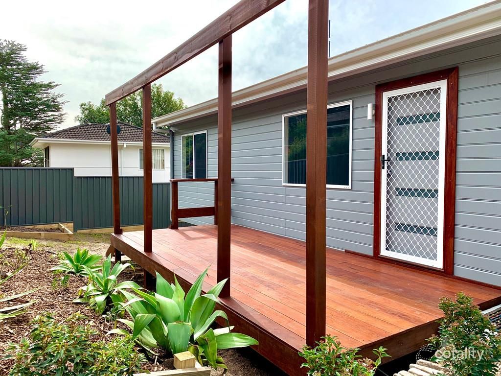 14 Talinga Ave, Point Clare, NSW 2250