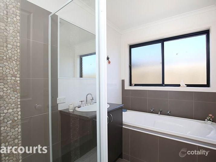 84 Herbert Rd, Carrum Downs, VIC 3201