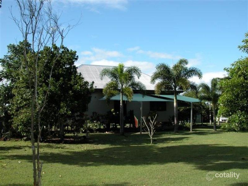 63 Vipiana Dr, Tully Heads, QLD 4854